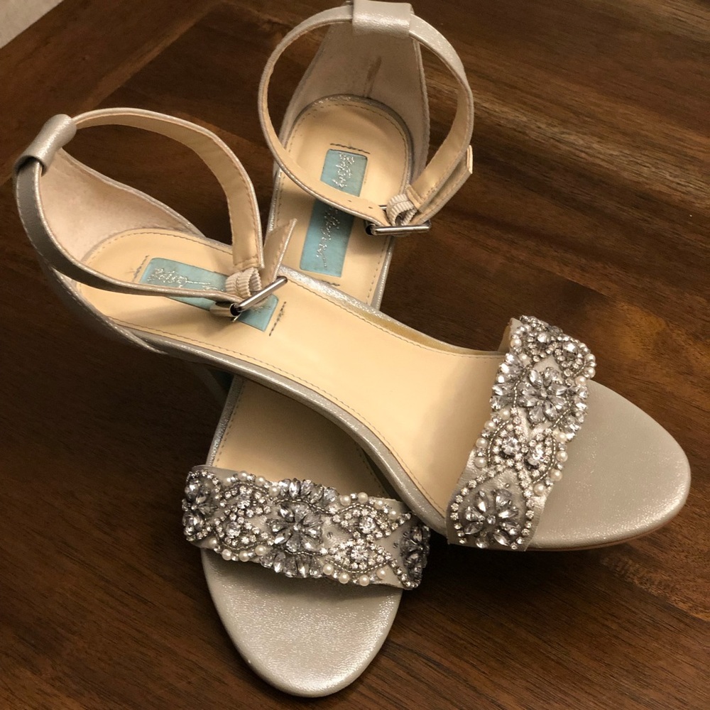 Blue by Betsey Johnson heels Perfect for wedding/rehearsal dinner/bridal shower!